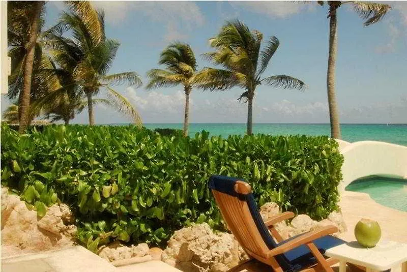 Casa Stavola F8 Hotel Puerto Morelos